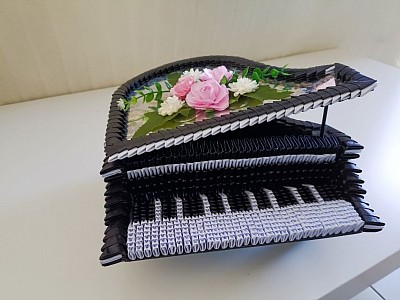 Piano nouveau décor. REF :  0132 -  Prix : 35,00€